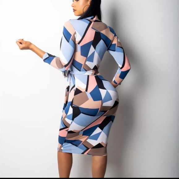 LONG SLEEVE  BODYCON GEOMETRIC PATTERN DRESS - Picture 3 of 8